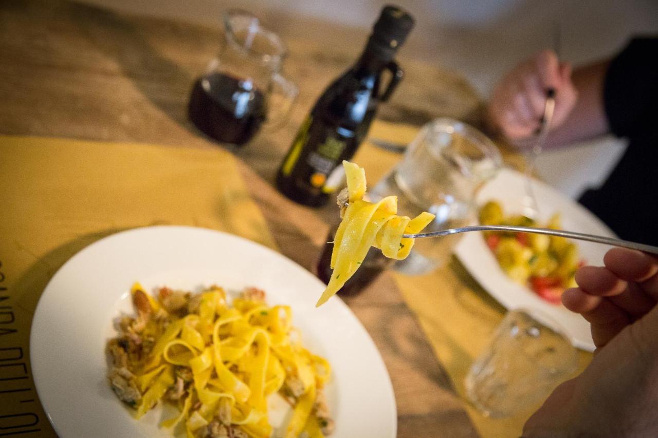 Locanda Dell'Oleificio Mezzane di Sotto Esterno foto
