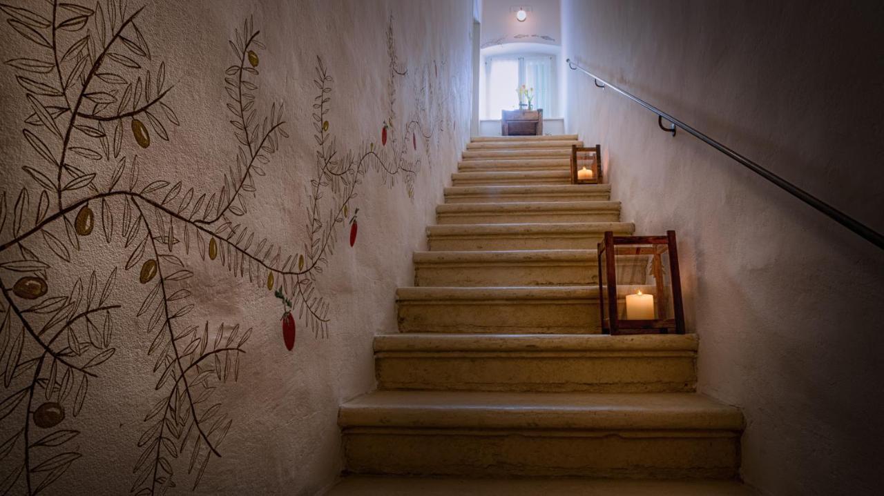 Locanda Dell'Oleificio Mezzane di Sotto Esterno foto